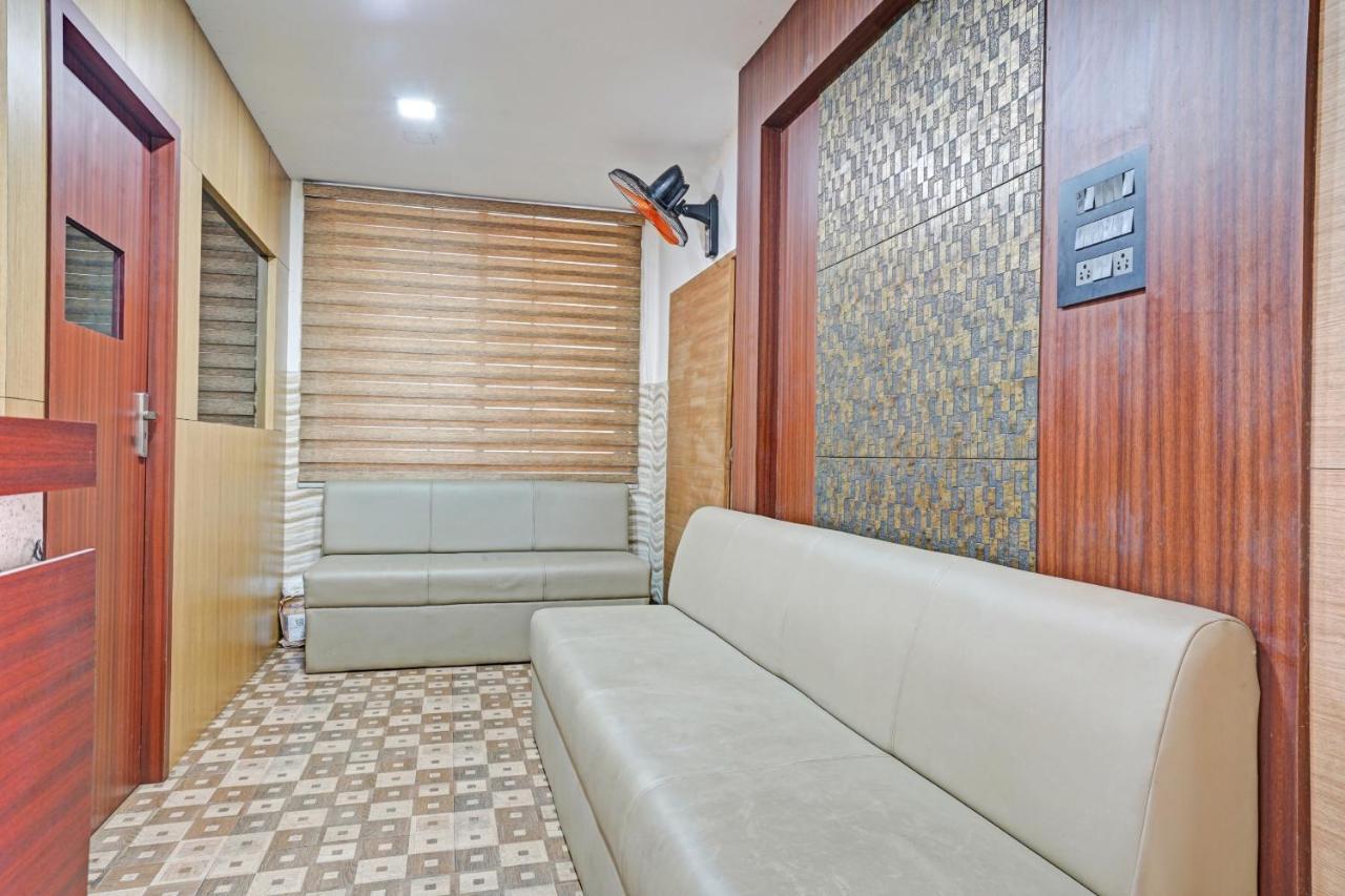 Capital O 87015 Hotel Al Salama Kochi Luaran gambar