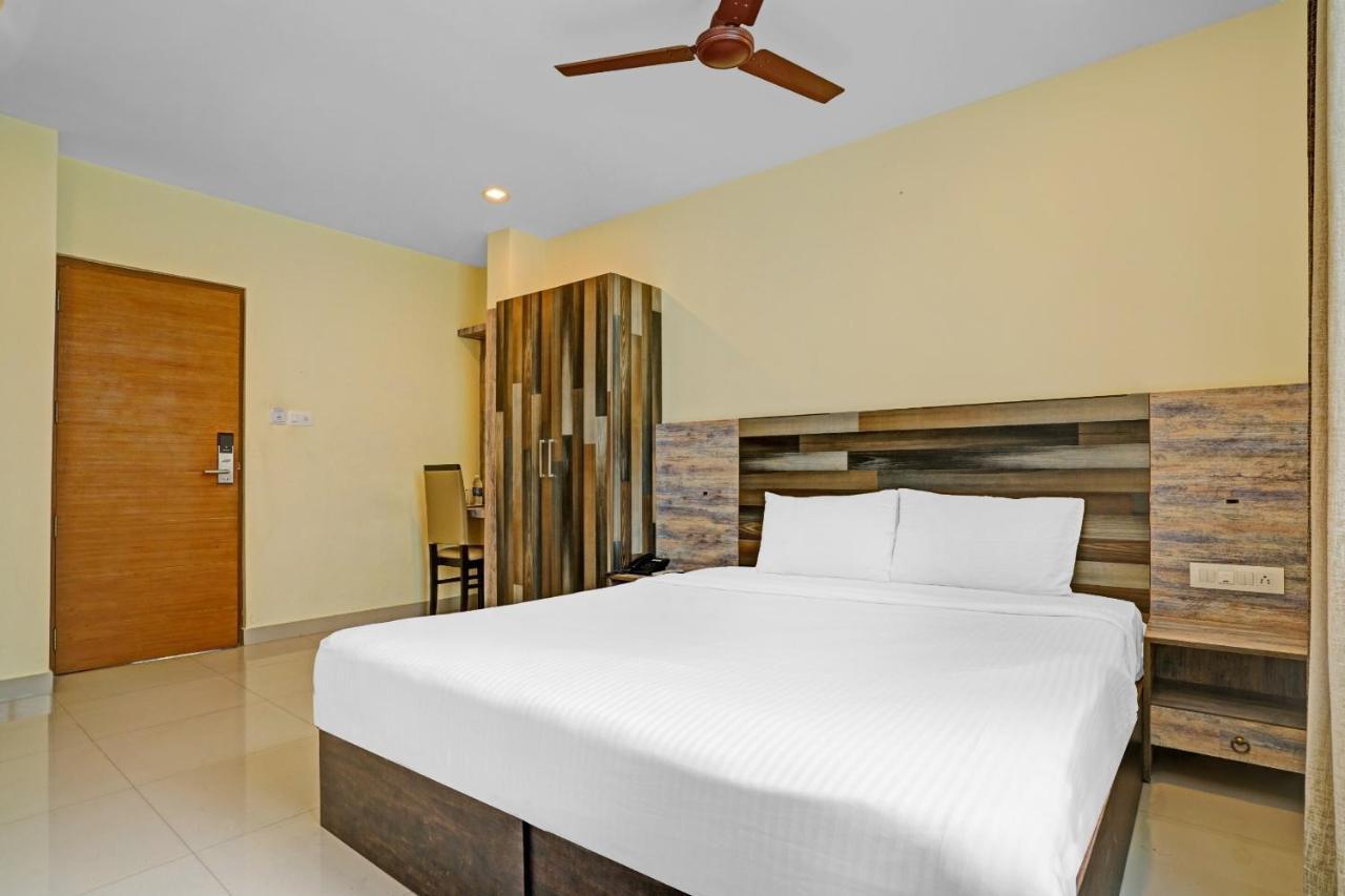 Capital O 87015 Hotel Al Salama Kochi Luaran gambar