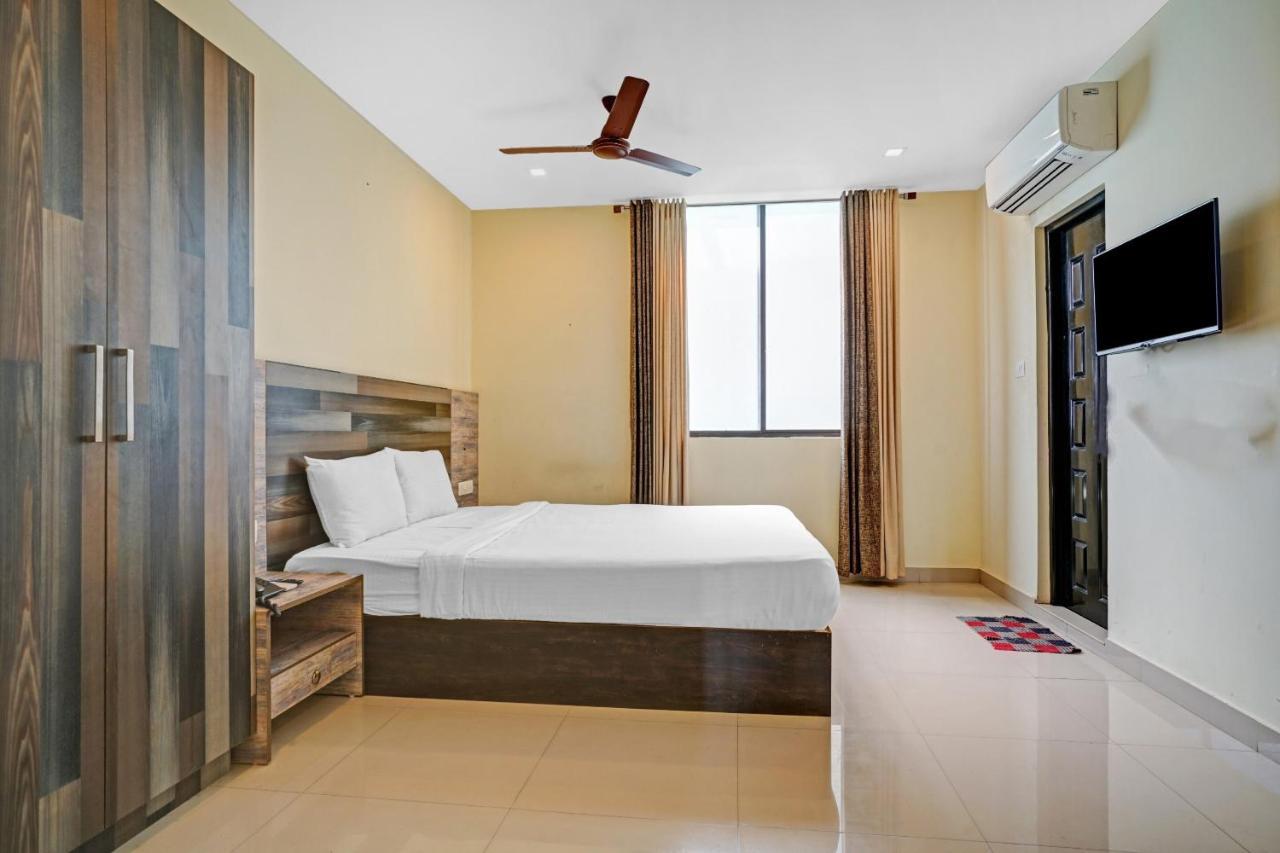 Capital O 87015 Hotel Al Salama Kochi Luaran gambar